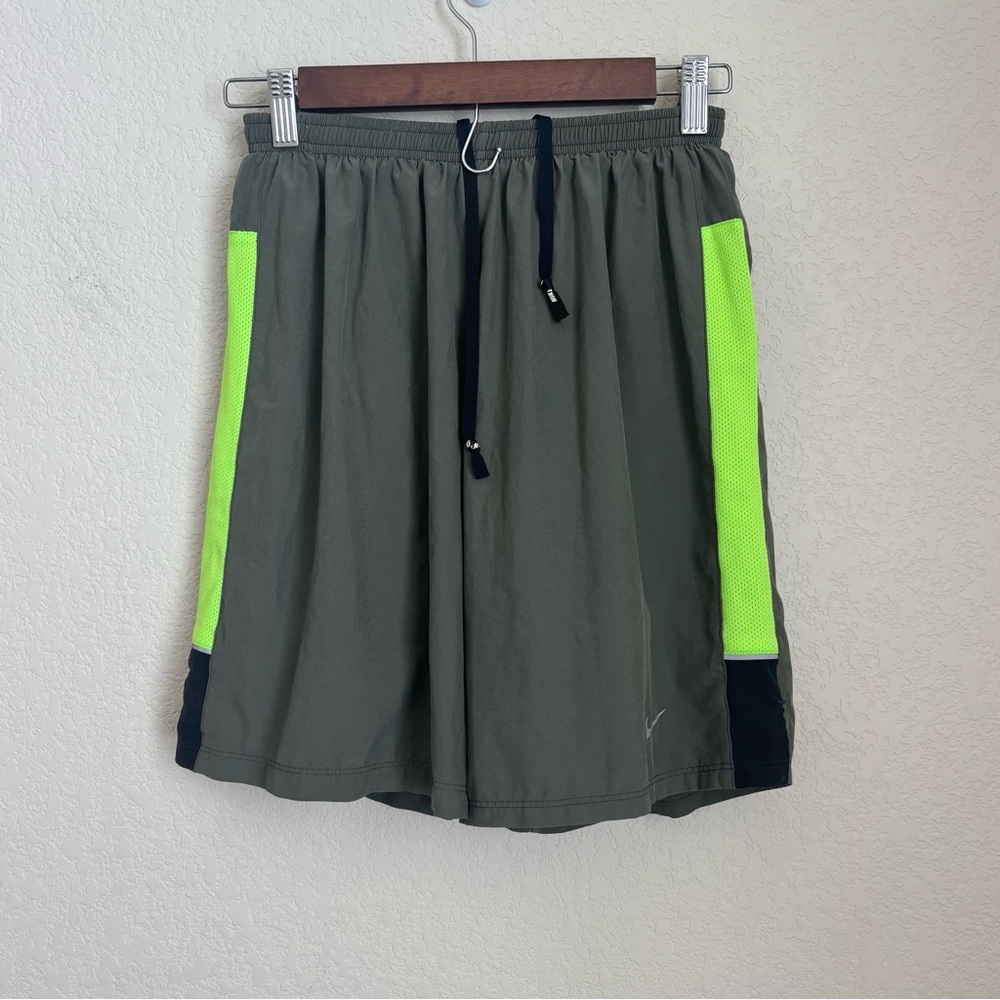 Nike Dri-FIT Athletic Shorts Mens Small Green Running Gym Workout